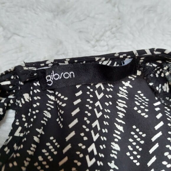 Gibson Top Womens Multicolor Geometric Print Blouse Small 3/4 Ruffle Sleeve - Picture 3 of 7